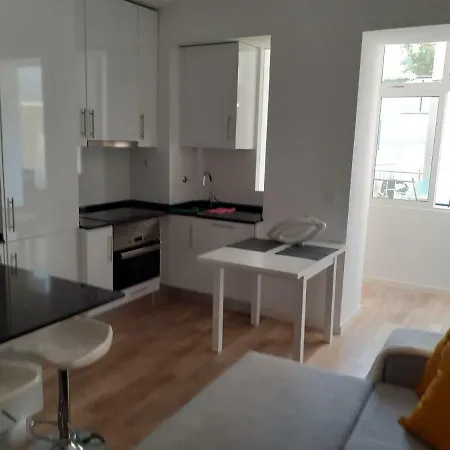 Cozy New In Arroios Appartamento